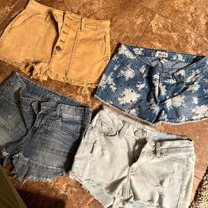 4 pairs Jean shorts